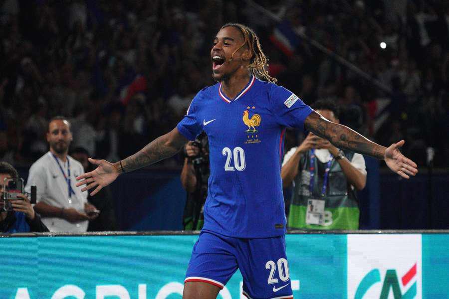Solo tiene 17 años y hace historia: las figuras que jugarán su primer Mundial