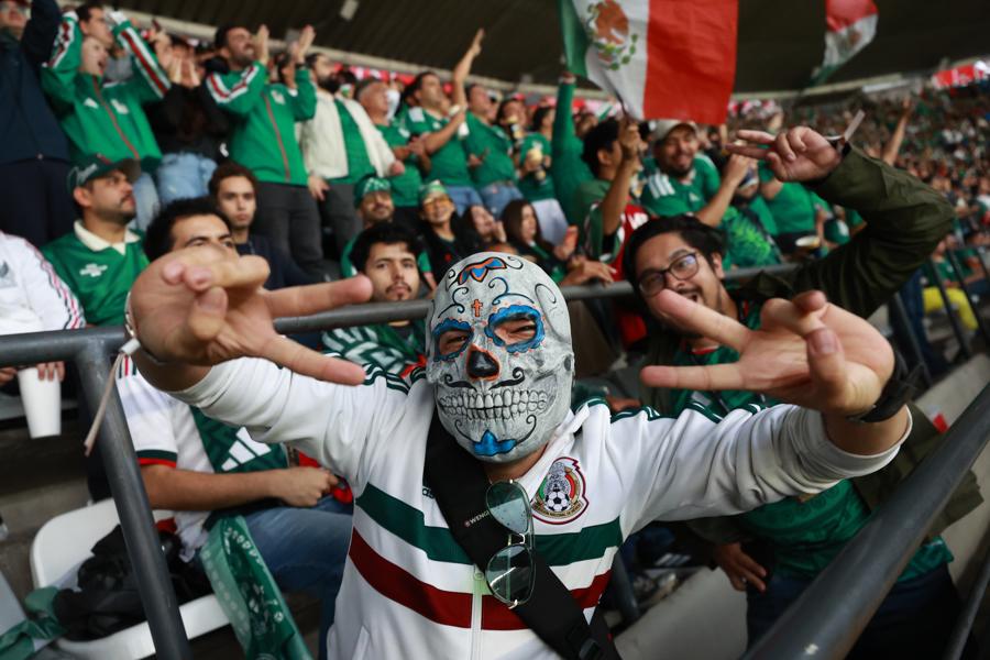 Cruce del Vasco Aguirre y México desgarrado; Inglaterra emula a Honduras y Costa Rica