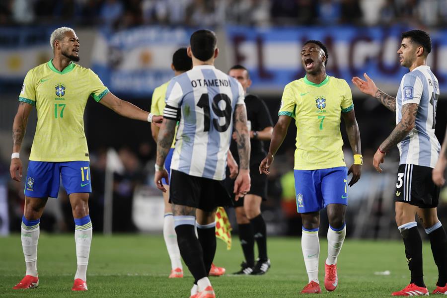Paredes se burló de Rodrygo en la paliza de Argentina a Brasil, la bronca con Raphinha y Vinicius también se calentó