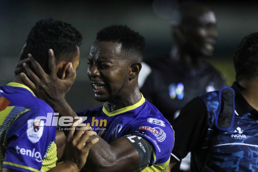 ¡Bronca y también abrazos! Las imágenes que dejó el cierre de la fecha 8 del Clausura en el Micheletti