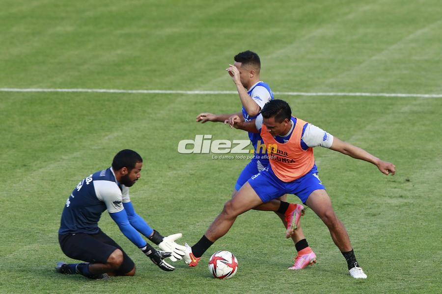 ¡La charla del Bolillo y buen ambiente! Las imágenes del primer entreno de Honduras de cara al amistoso con Colombia
