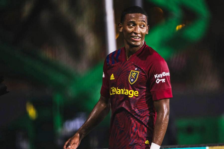 Mercado: Marathón y Victoria con fichajes, bajas en UPNFM y el futuro de Diego Vázquez y jugadores de Motagua