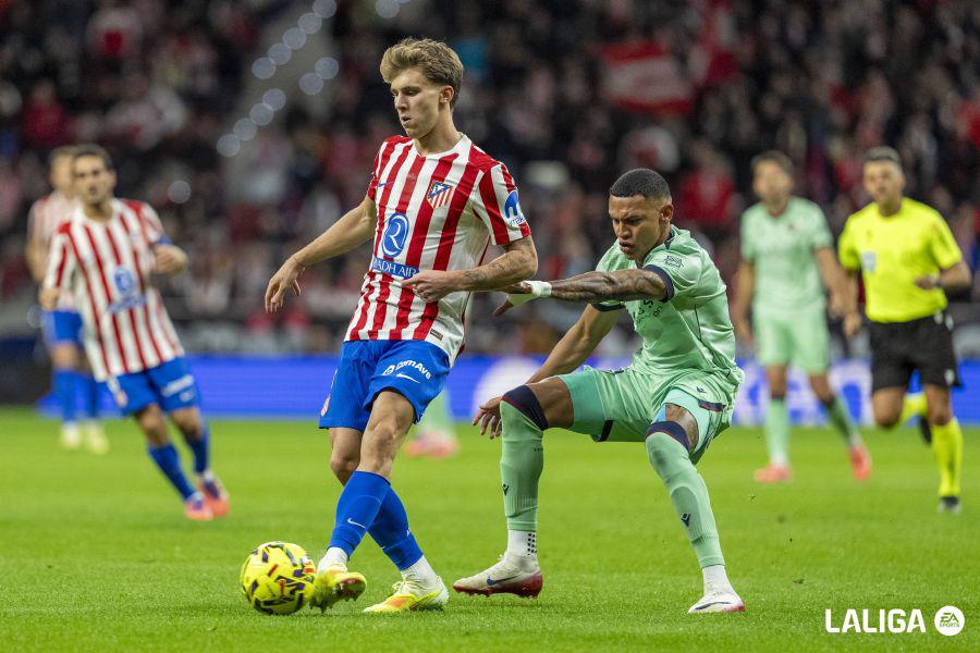 El partido de Kervin Arriaga contra el Atlético: tremendo desgaste, sus duelos ganados y su puntuación