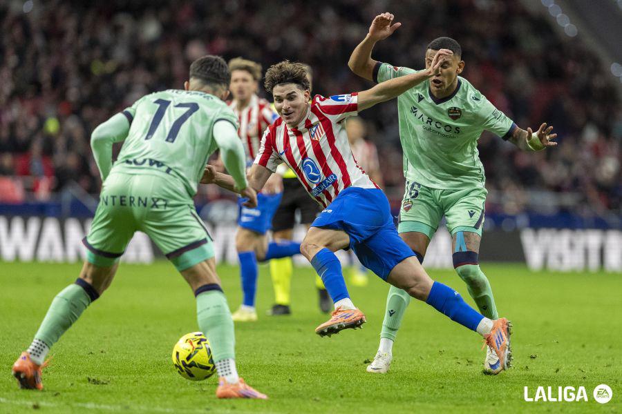 El partido de Kervin Arriaga contra el Atlético: tremendo desgaste, sus duelos ganados y su puntuación