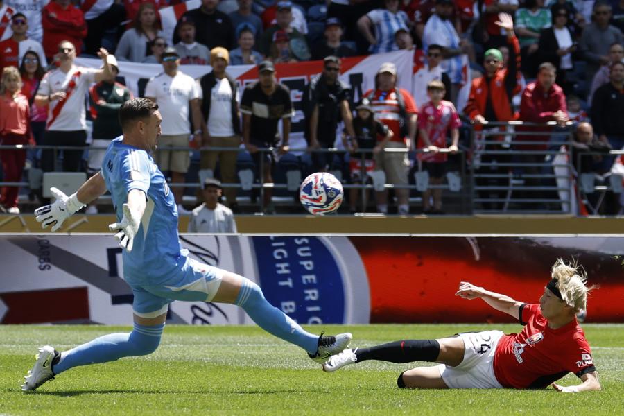 Los futbolistas más viejos que disputan el Mundial de Clubes: uno es titular con 40 años y... ¡otro tiene 44!