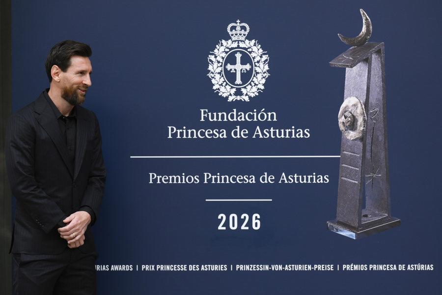 Messi recibirá el premio que su padre tanto quería y esto dijo del Barcelona