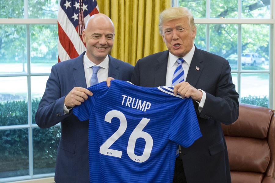 Chelsea tiene una replica: Donald Trump confiesa lo que ocurrió con el trofeo original del Mundial de Clubes
