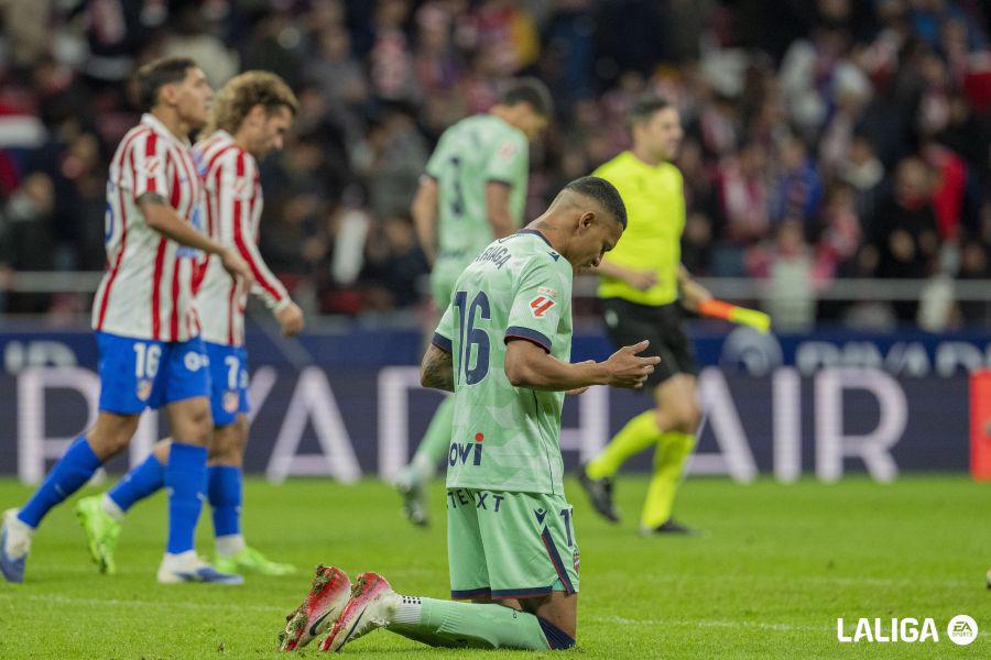 El partido de Kervin Arriaga contra el Atlético: tremendo desgaste, sus duelos ganados y su puntuación