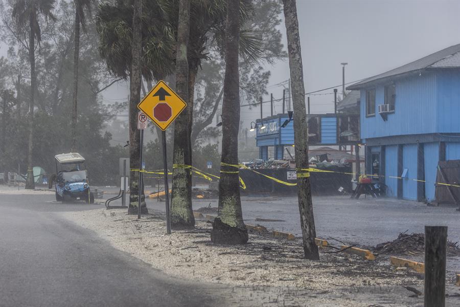 Huracán Milton: Las impactantes imágenes del desastre en Florida, fallecidos y se formaron hasta tornados