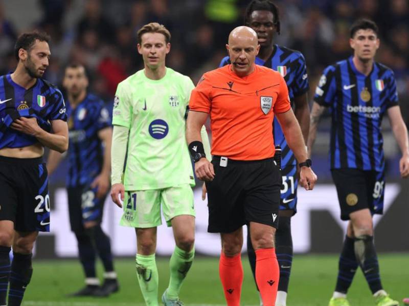 Lo admite un año después: Si somos honestos, me equivoqué dos veces en favor del Barcelona