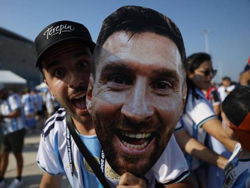 Aficionados argentinos antes del partido del Mundial 2026 entre Argentina y Austria