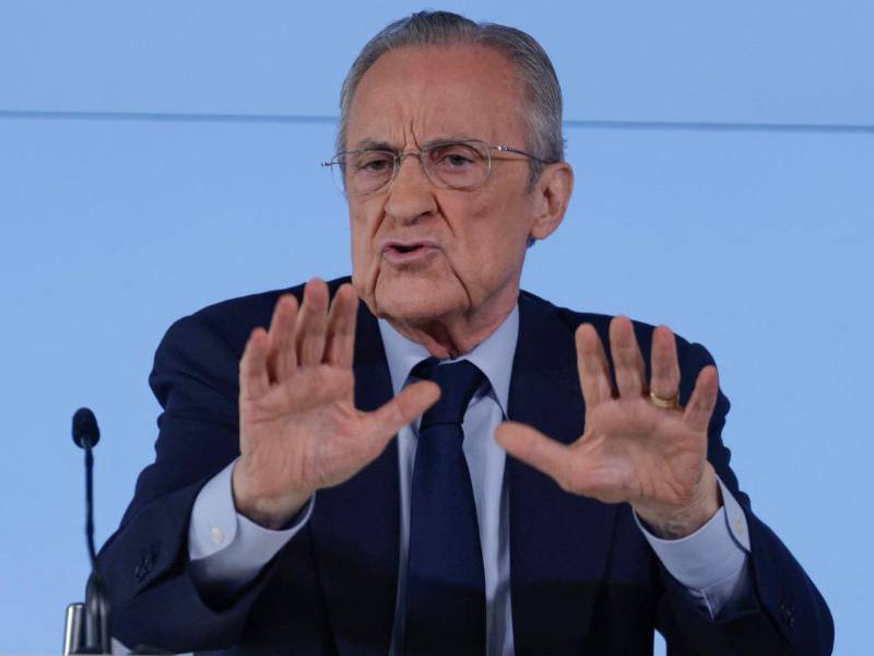 Florentino Pérez, presidente del Real Madrid, brindó una polémica conferencia de prensa donde lanzó fuertes cuestionamientos a los periodistas.