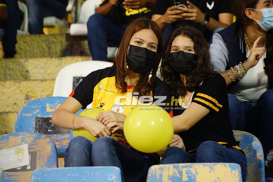 ¿Quién es la hermosa seguidora del Vida? Las chicas que engalanaron la vuelta de las semifinales en Honduras