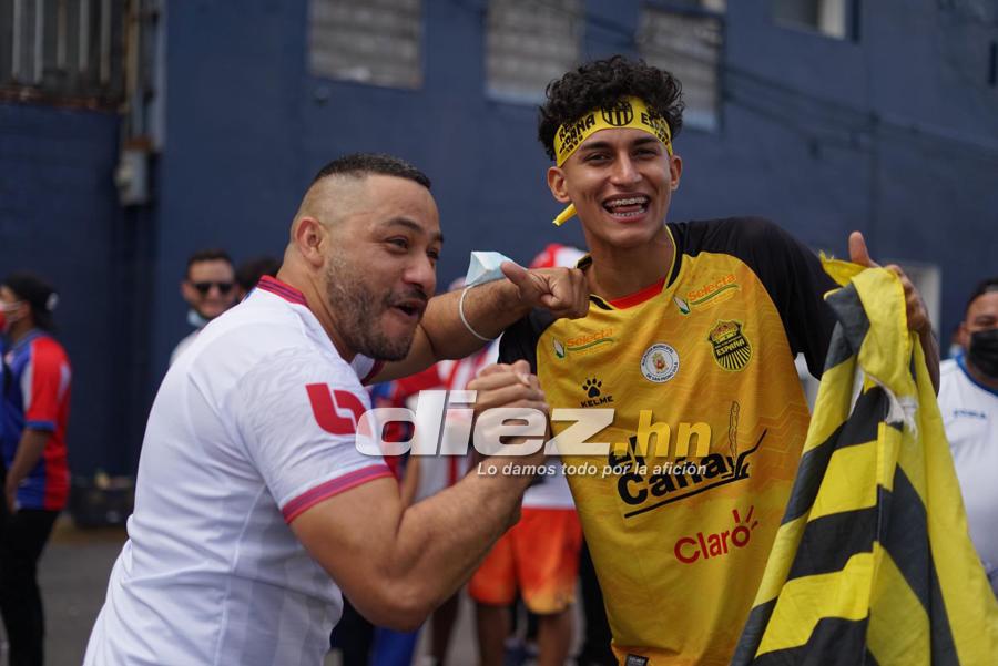 ¡Leones, banderas y selfies! Tegucigalpa se viste de fiesta con la final del fútbol hondureño Olimpia vs. Real España