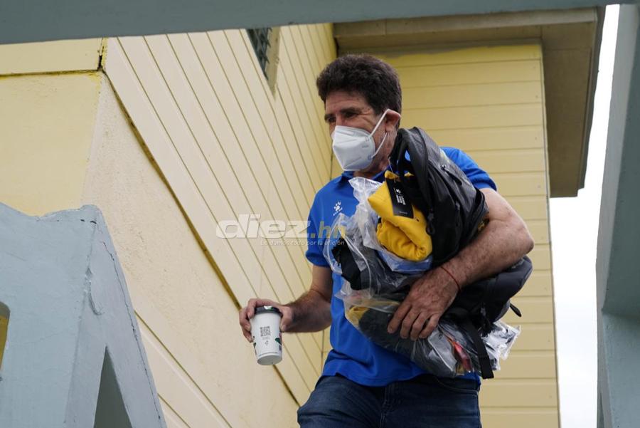 Así fue el primer día de Héctor Vargas con Real España; los ‘regalos’, el café, sus ayudantes y la charla