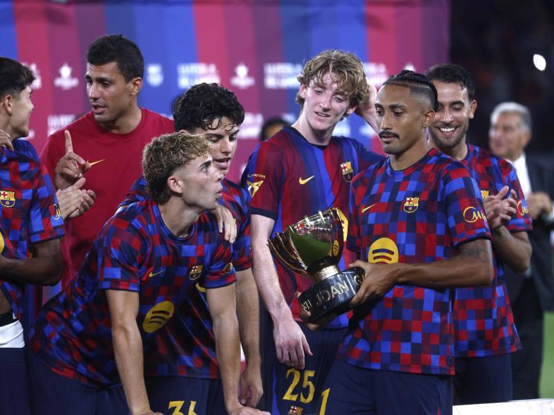 Barcelona derrotó 2-1 a Al-Ahly en el partido por el Trofeo Joan Gamper.
