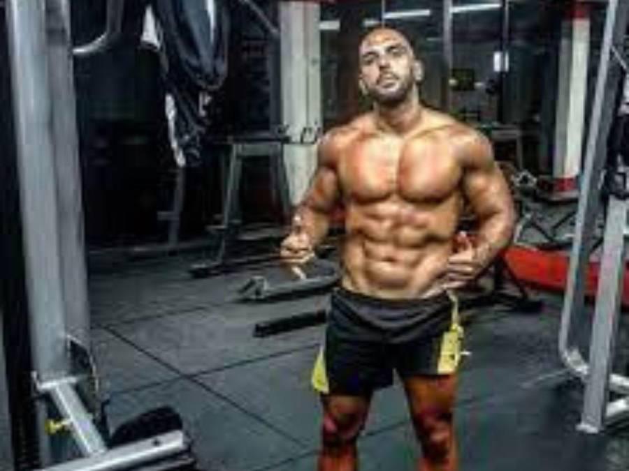 ¿Quién es el misterioso guardaespaldas que persigue y cuida a Messi por orden de Beckham? Fue a la guerra y es luchador de MMA