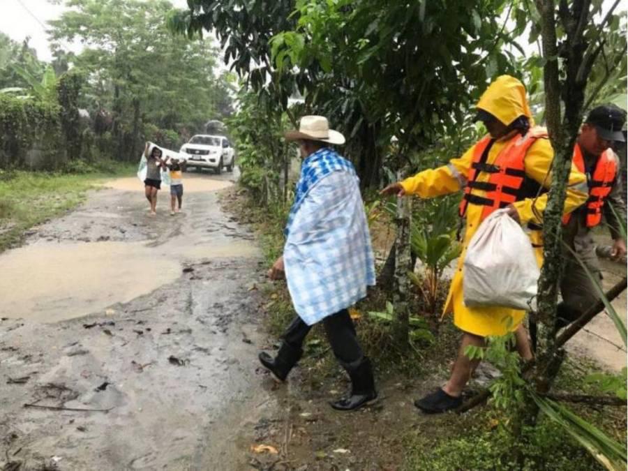 Tormenta Sara se hace sentir en Honduras con inundaciones: ¡el Estadio Morazán ya recibió el primer azote!