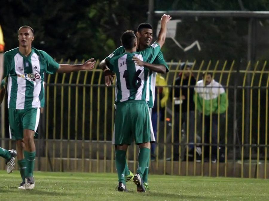 Futbolistas hondureños que fueron legionarios y que son pocos recordados con la camisa de estos clubes de Europa y Asia
