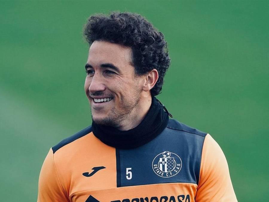 Terminó su relación con futbolista y ahora es novia de otro jugador de la Liga Española: “Desde Londres, con amor”