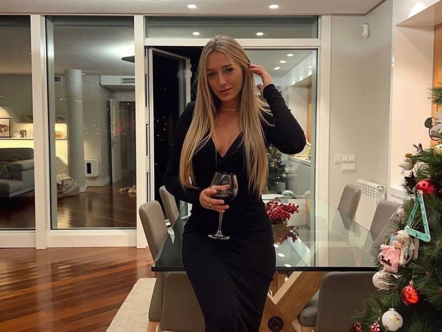 Terminó su relación con futbolista y ahora es novia de otro jugador de la Liga Española: “Desde Londres, con amor”