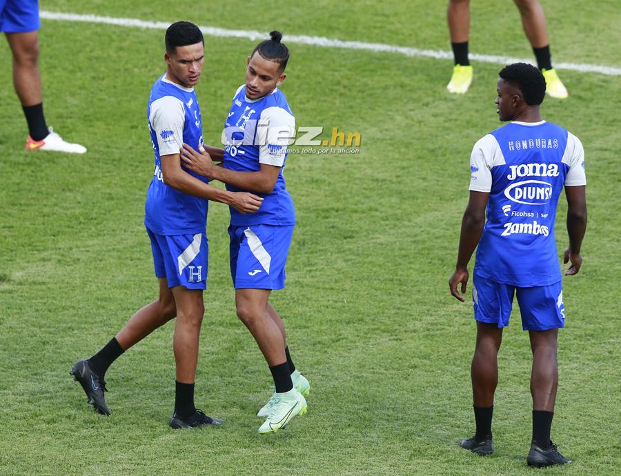 ¡La charla del Bolillo y buen ambiente! Las imágenes del primer entreno de Honduras de cara al amistoso con Colombia