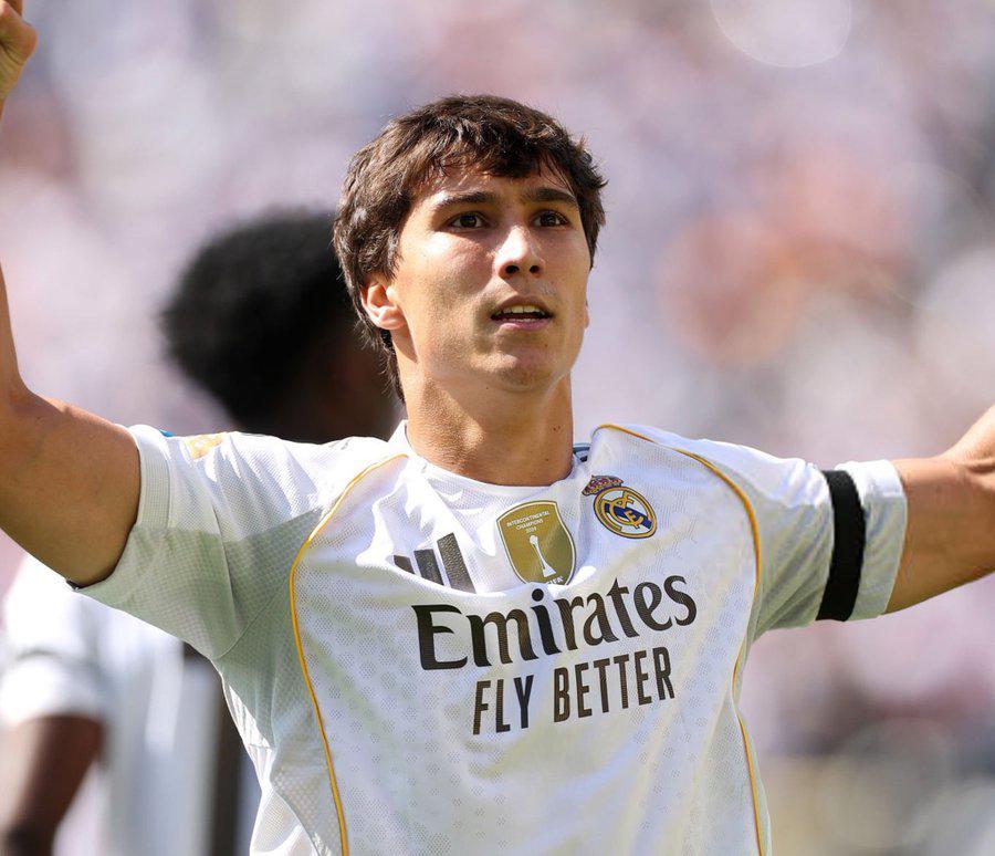 Messi rechaza millonaria oferta y la cláusula de De Paul; Real Madrid blinda a crack y Barcelona con impensado fichaje