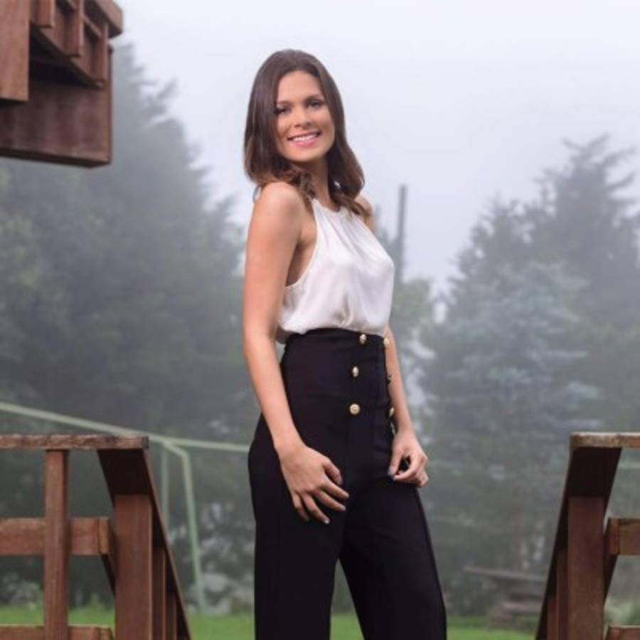 Jennifer Segura, la hermosa periodista tica aficionada al equipo del 'Ro-Ro'