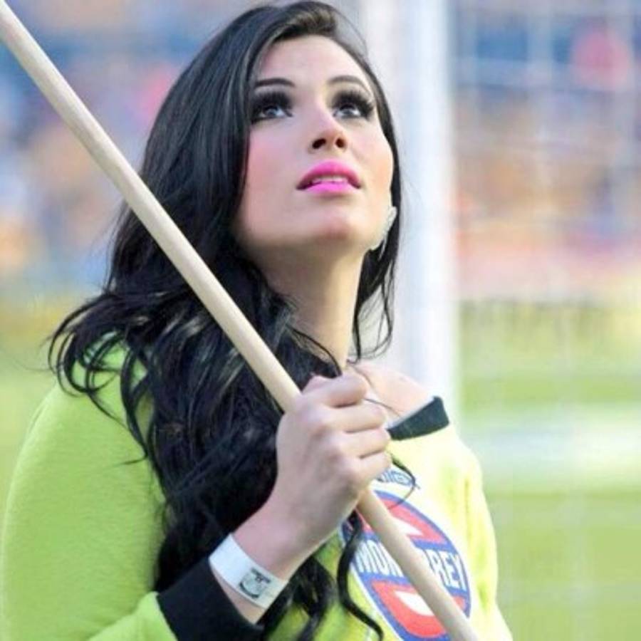Rubí González, la bella presententadora mexicana aficionada al Monterrey
