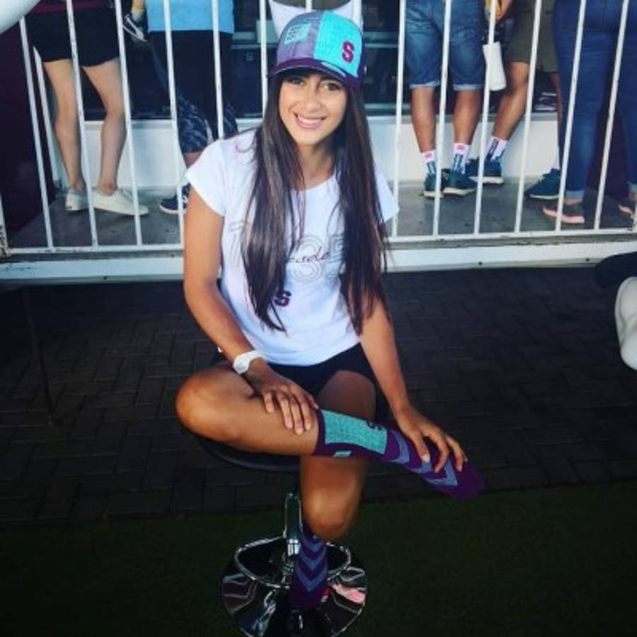 Famosas y bellas: Las chicas fanáticas de las semifinales de Liga Concacaf