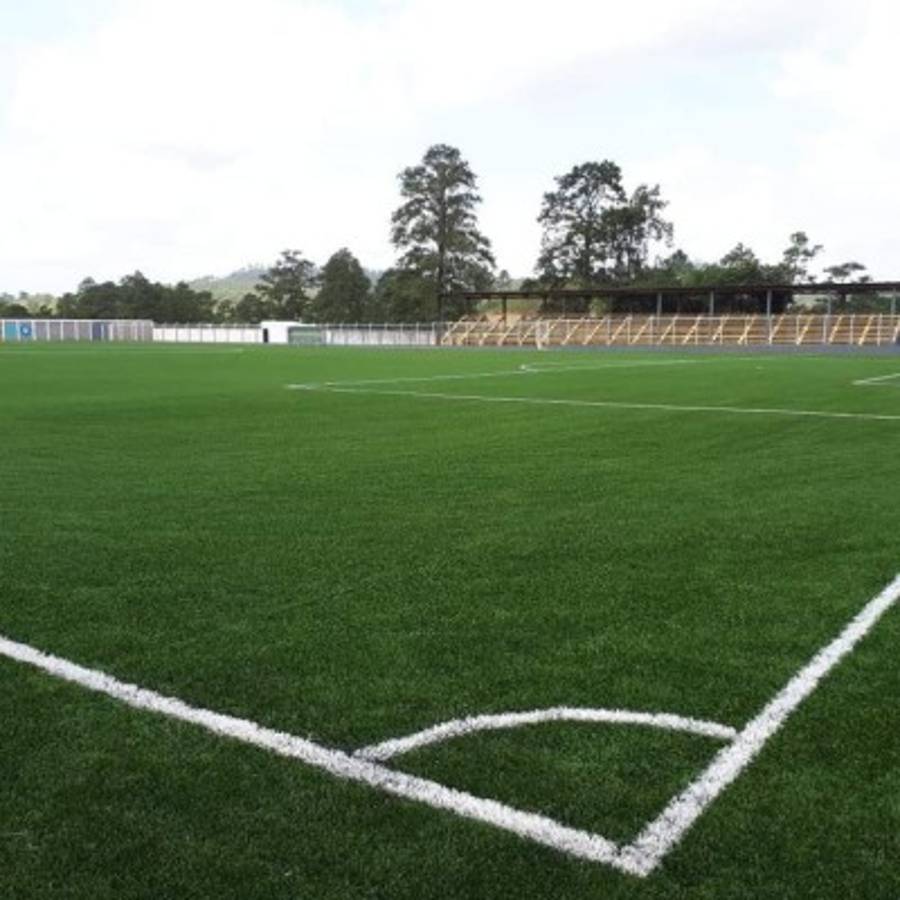 ¡Bonito y moderno! Así es el estadio que se inauguró en Campamento, Olancho