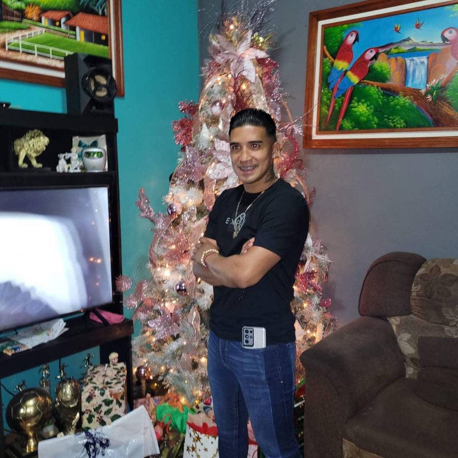 Michaell Chirinos, el álbum más personal del primer hondureño nominado al premio Puskas del The Best 2024