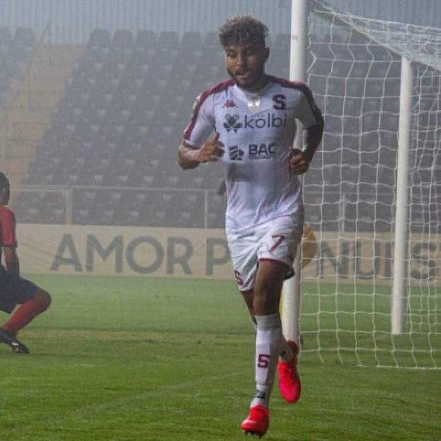 ¿Seguirá Alex López? Posibles fichajes en Alajuelense y movimientos tras salir campeones