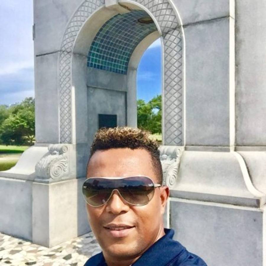 Así es la nueva vida de Carlos Pavón alejado de los banquillos