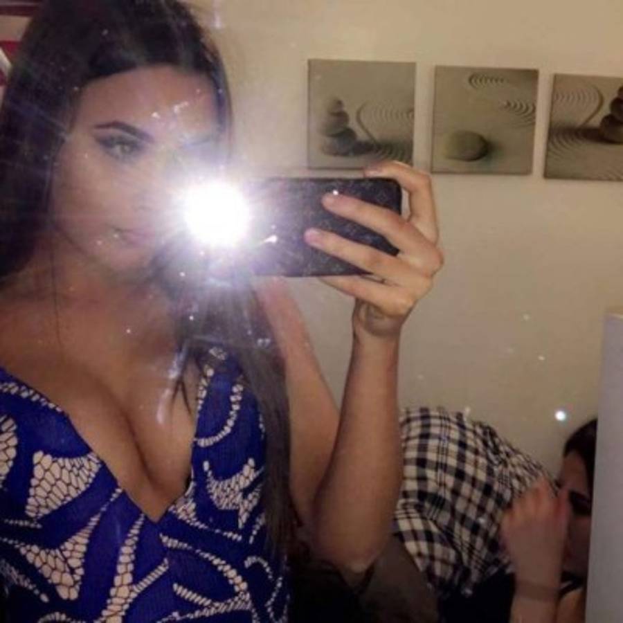 ¡De infarto! Courtois y su espectacular novia de apenas 18 años