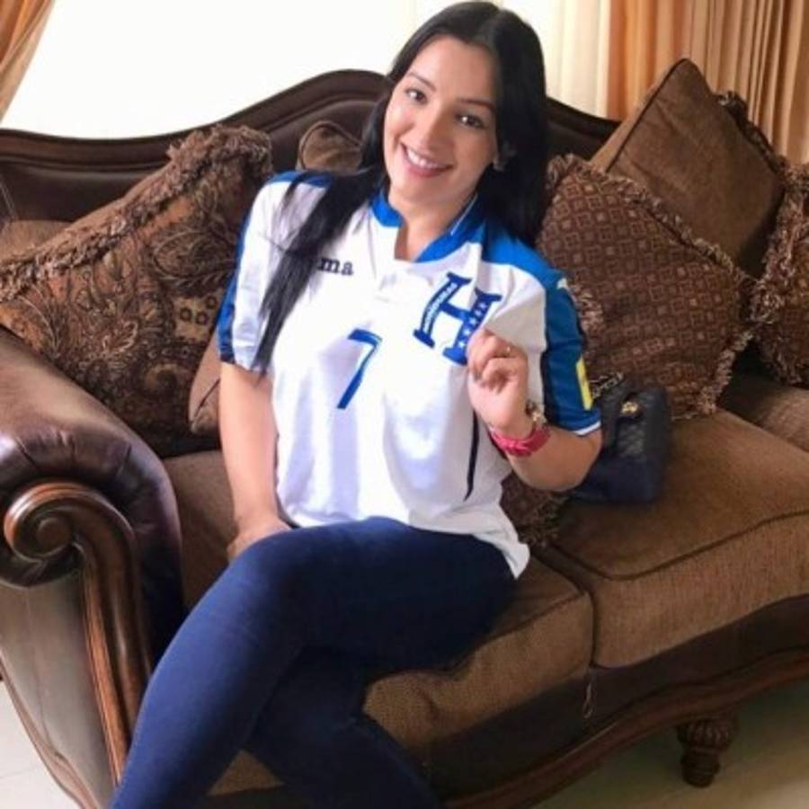 La esposa de Emilio Izaguirre posa en redes sociales luciendo su cuerpazo