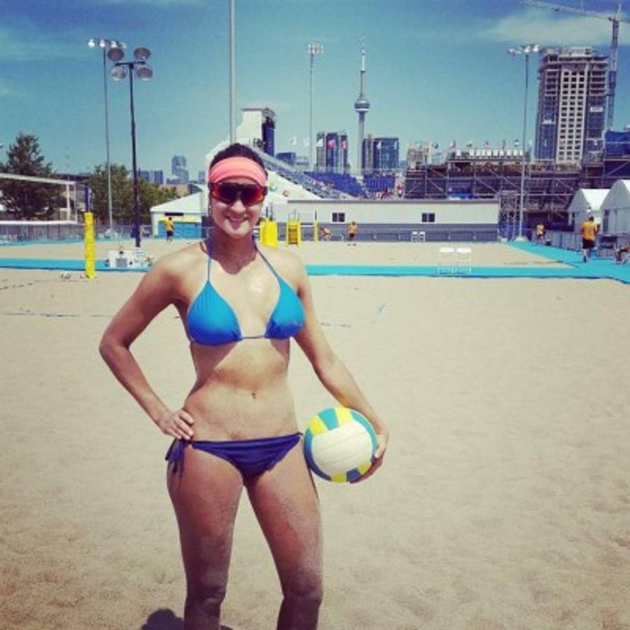 Laura Molina, la despampanante voleibolista salvadoreña que deslumbra con su belleza