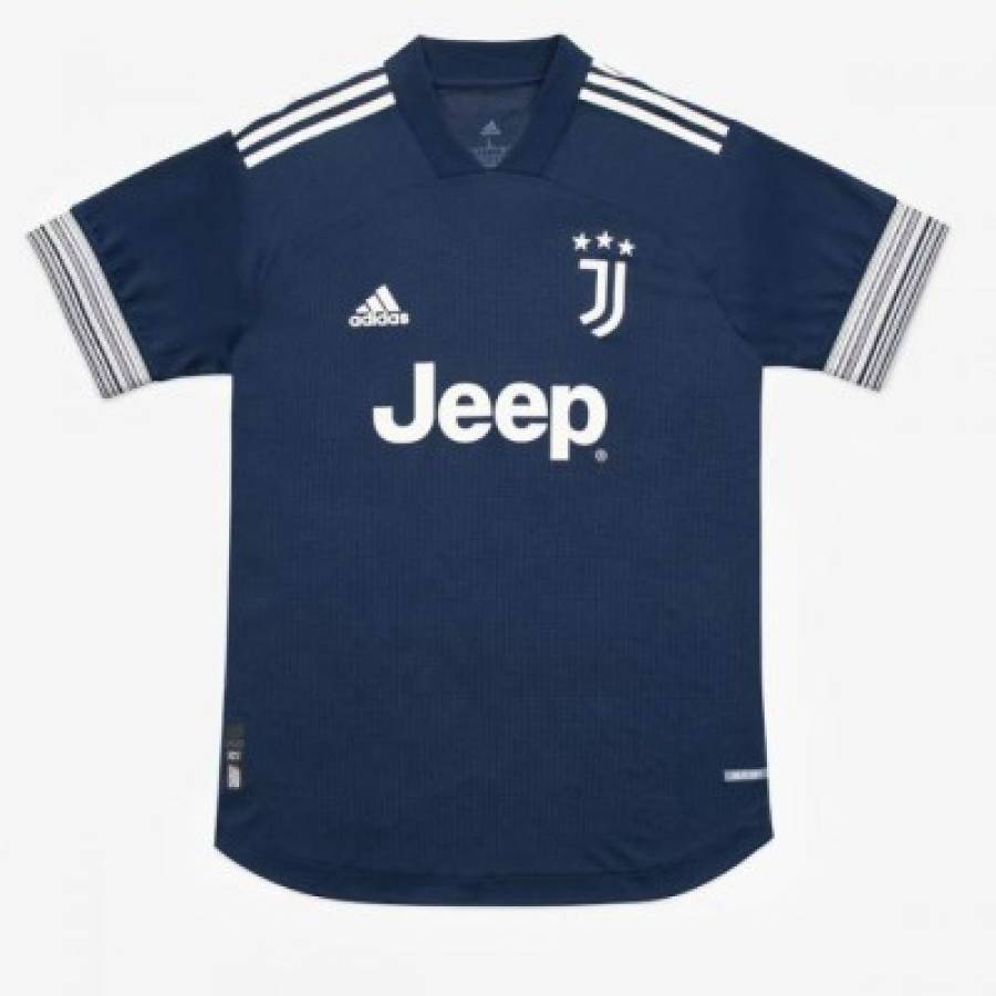 Cristiano Ronaldo presenta la segunda camiseta de la Juventus para la temporada 2020/21  