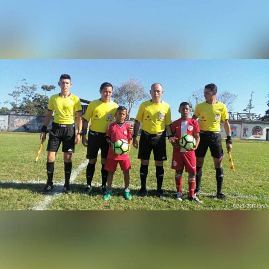 Hermano de Francisco Martínez se destaca como árbitro y sueña con encontrarse con él en Liga Nacional: “Sería algo inexplicable”