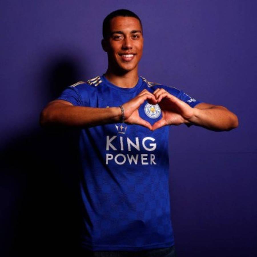 Revolución: Acuerdo por De Ligt, anuncio del PSG-Neymar y hondureños agitan el mercado