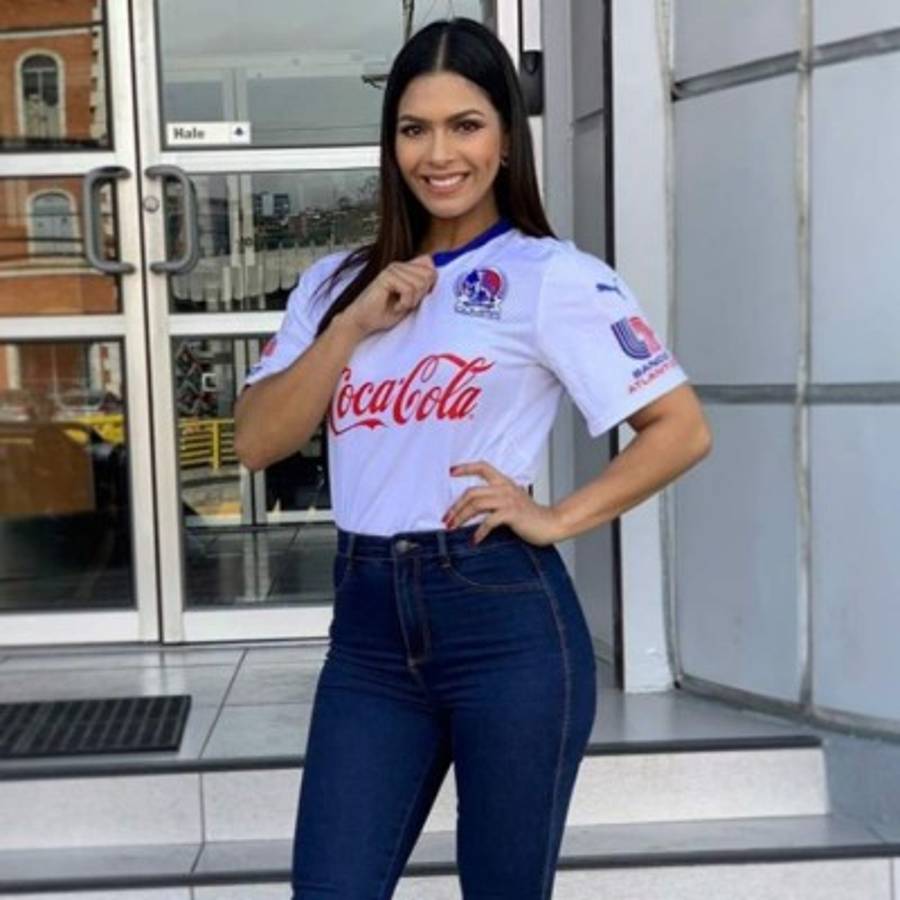Loren Mercadal, la bella presentadora que es fiel seguidora del Olimpia