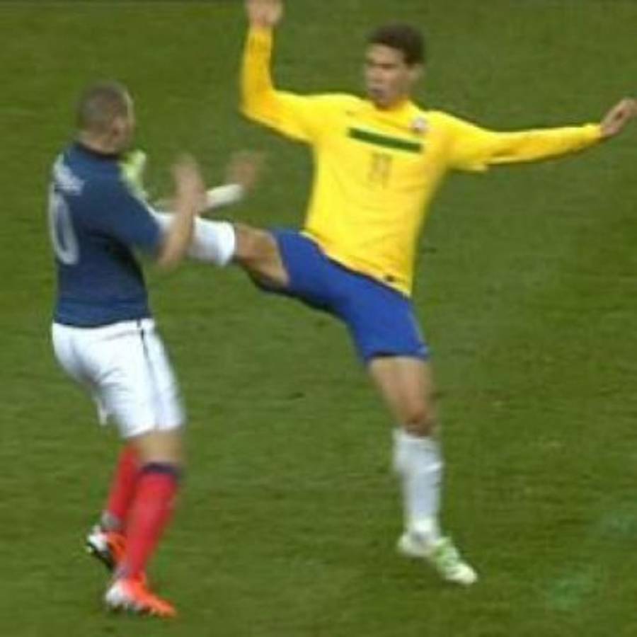 ¡Les llaman 'carniceros'! Las patadas más violentas en la historia del fútbol