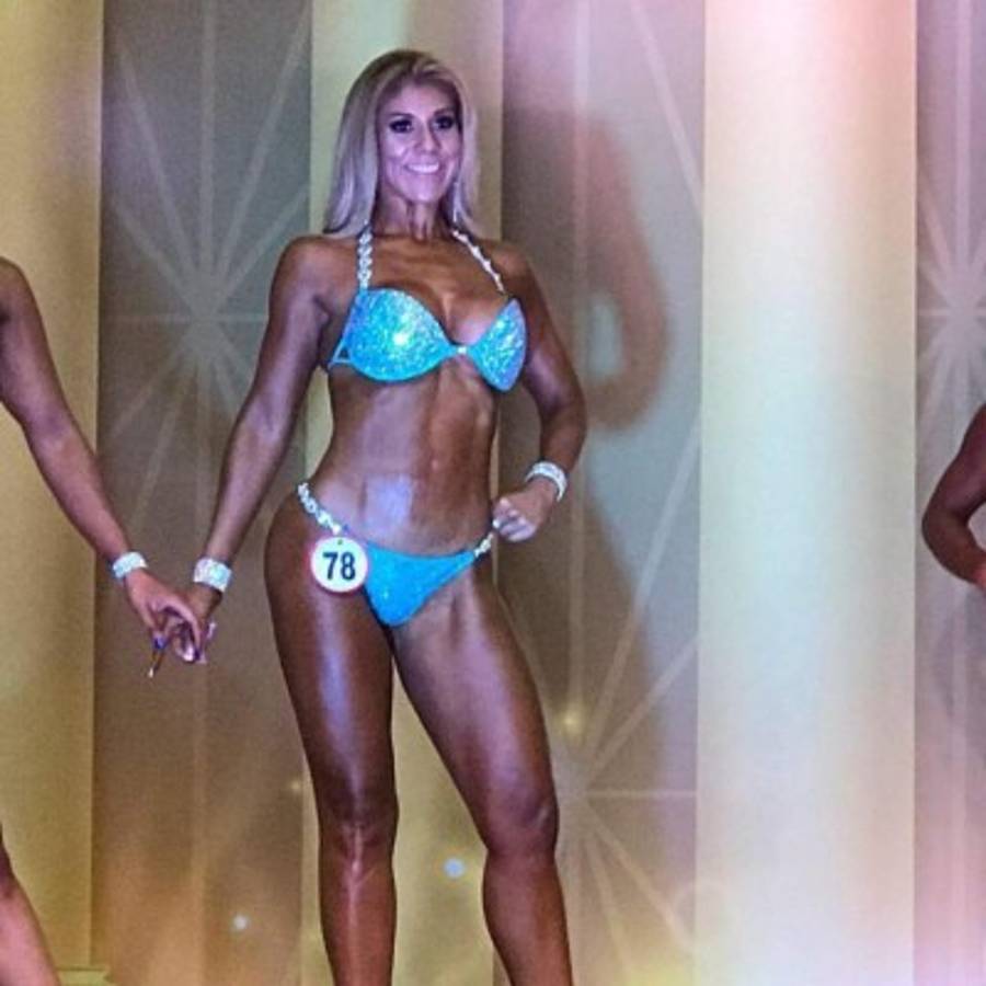 Docente y enfermera: La sexi rubia novia de Hernán Medford que eclipsó el Olímpico