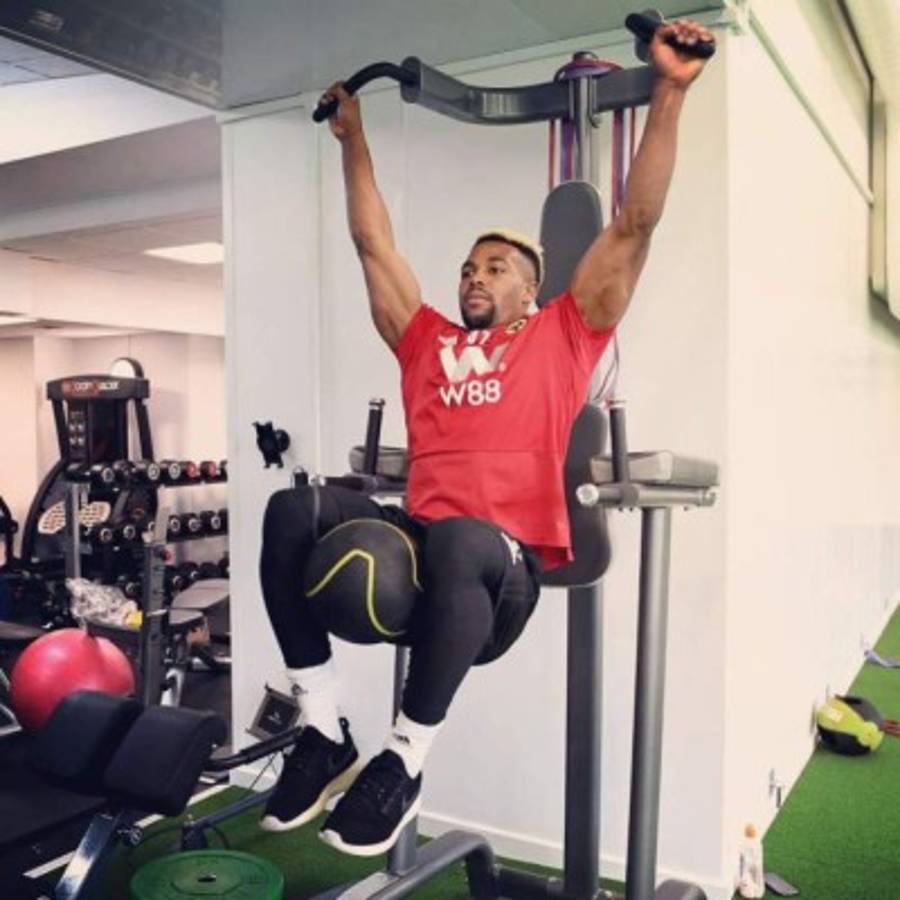 La increíble transformación física de Adama Traoré, compañero del mexicano Raúl Jiménez en Wolverhampton   