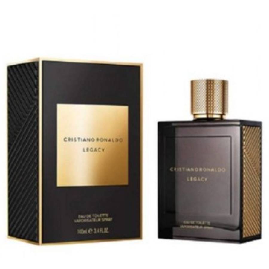 ¡Exitosos! Futbolistas triunfan dentro y fuera de la cancha