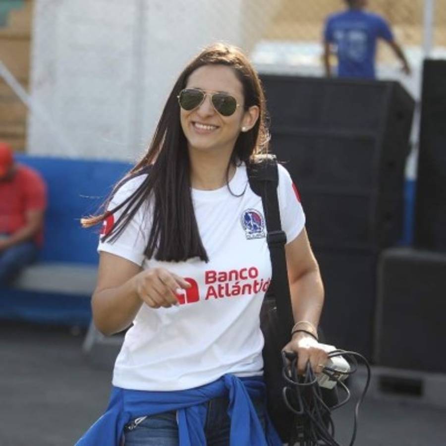 FOTOS: Ella es la guapa fotógrafa que retrata la historia del Olimpia