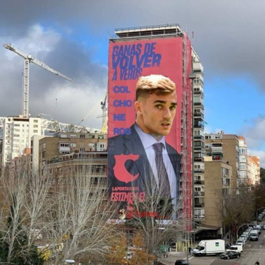 Barcelona: Laporta coloca un cartel gigante frente al Bernabéu y las redes estallan con memes