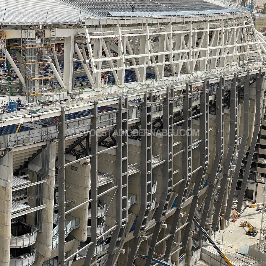 ¡Impresionante! Las nuevas imágenes de las obras del Santiago Bernabéu; el techo toma forma y cuándo estará listo el estadio