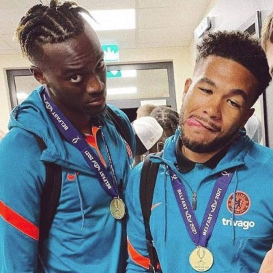 Robaron su caja fuerte: asaltan casa del futbolista del Chelsea mientras jugaba la Champions League