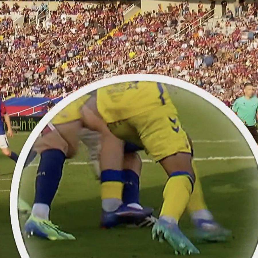 El motivo del enfado de Barcelona con el VAR, Raphinha el más afectado y por qué jugaron de blanco ¿maldición?